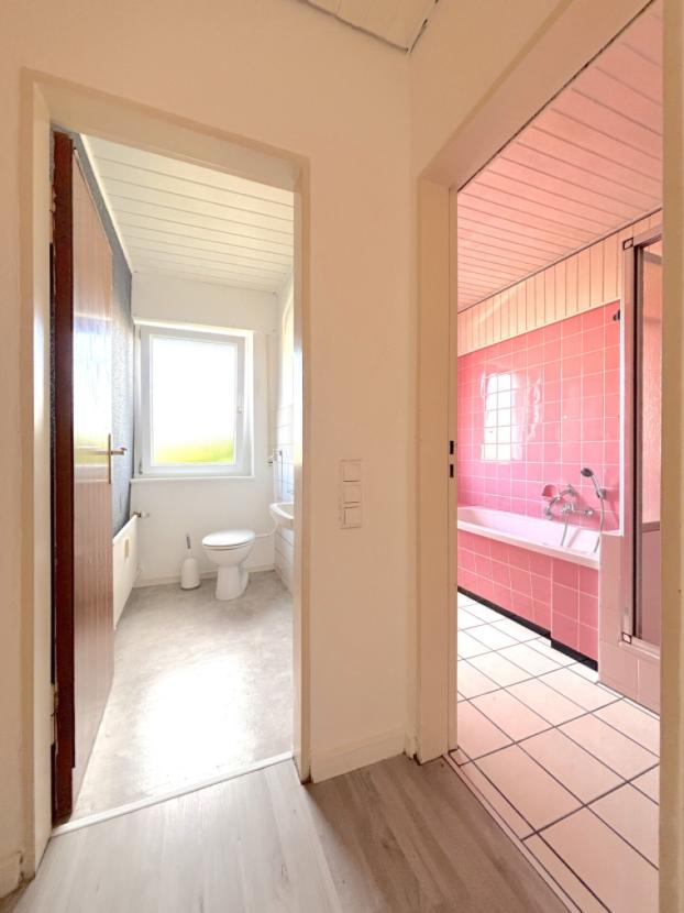 Badezimmer und WC