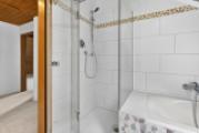 Dusche im OG