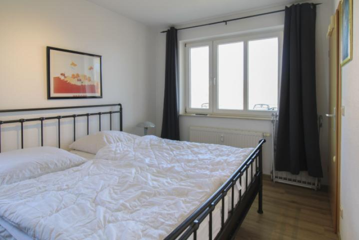 Schlafzimmer.