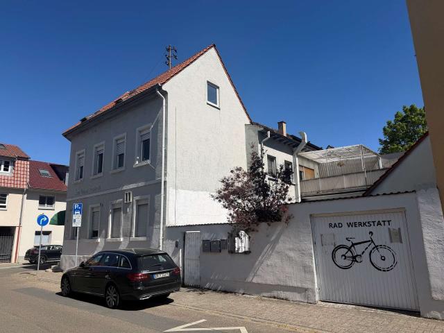 Luisenstr. aussen 1