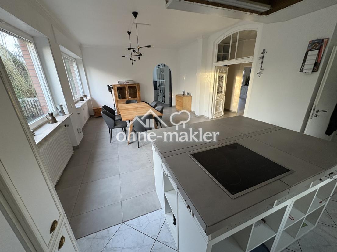 Küche/ Esszimmer unten