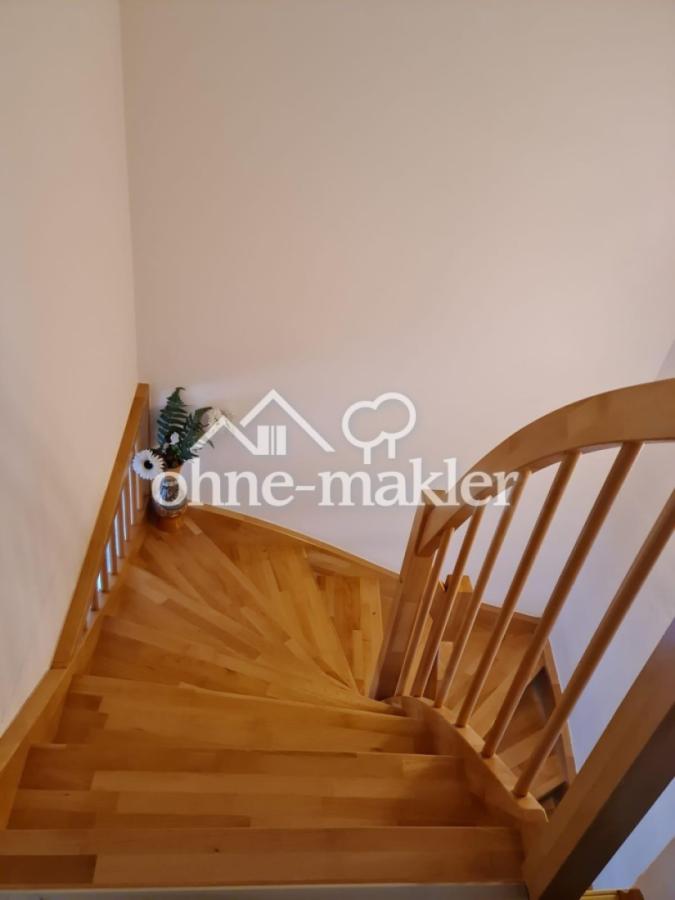 Treppe zum 2. OG
