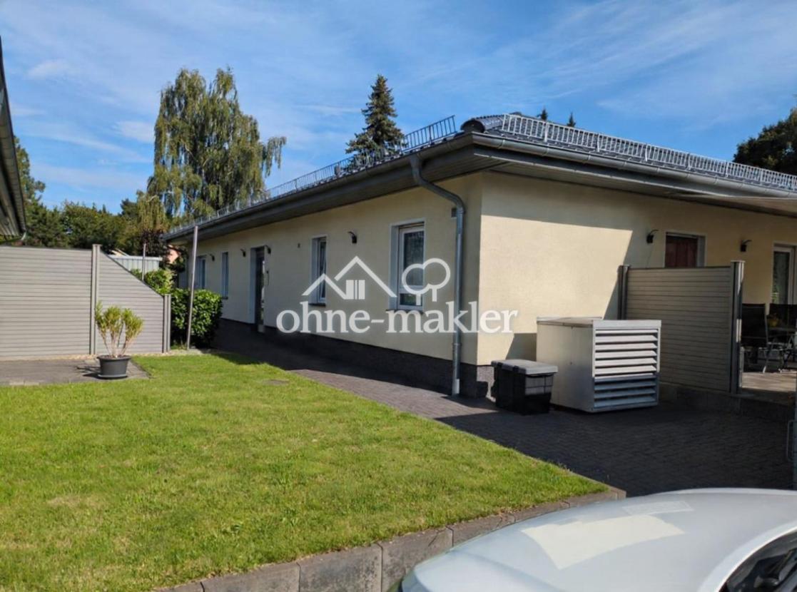 Mietergarten + Nachbarhaus