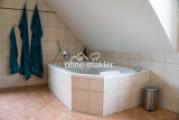 Bad mit 2 Personenbadewanne 