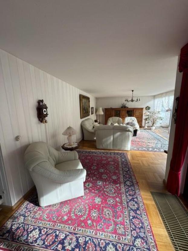 32 Wohnzimmer