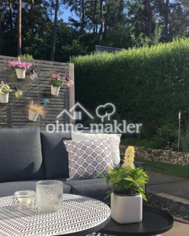 Seitliche Terrasse (Küche)