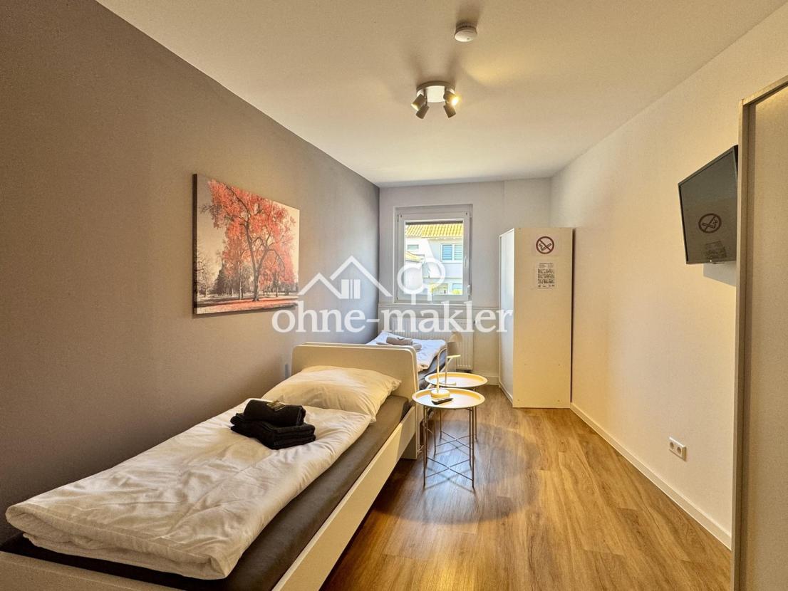ROOM4