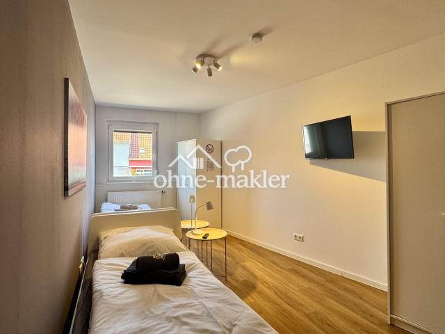 ROOM4