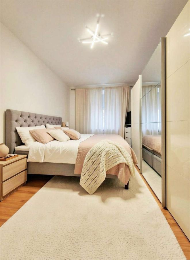 Schlafzimmer (KI-möbliert)