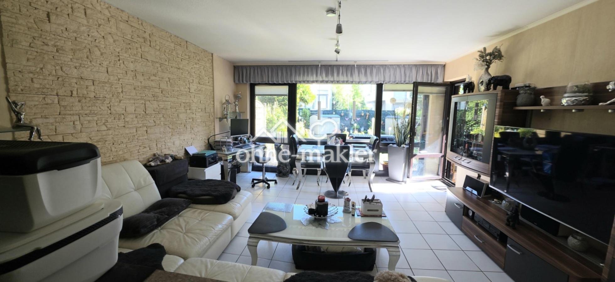 Wohnzimmer Blick in den Garten