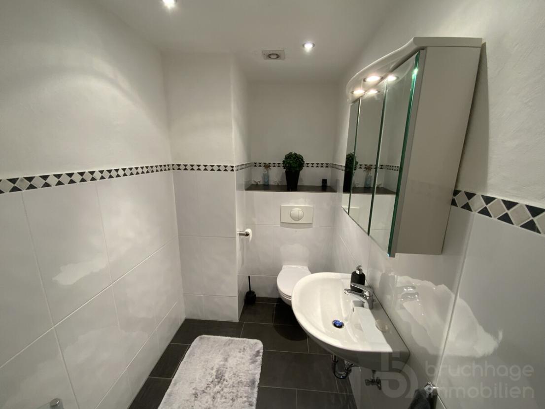 Hauptwohnung Gäste-WC