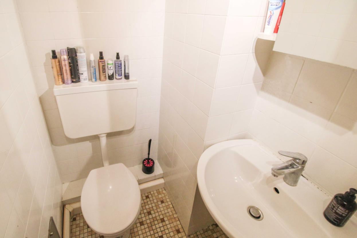 Toilette 2.OG