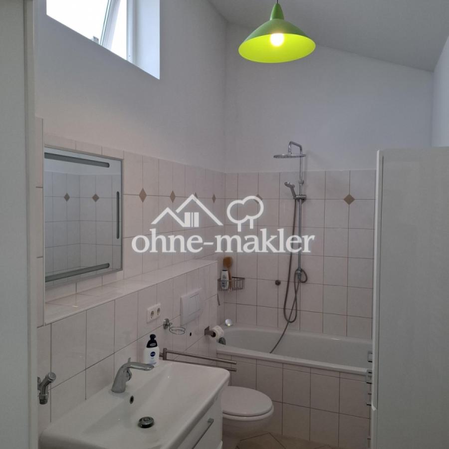 Bad mit Wanne