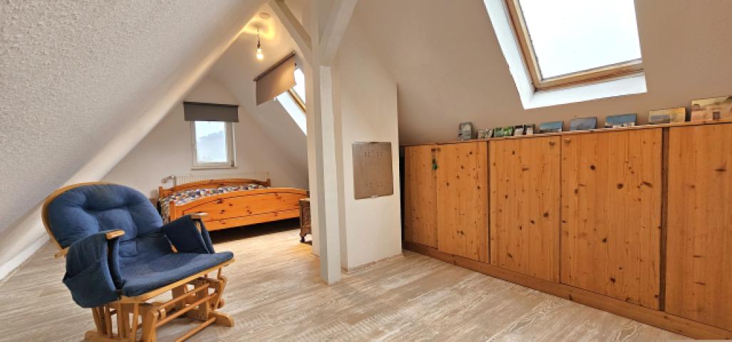 Schlafzimmer - DG