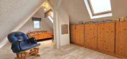 Schlafzimmer - DG