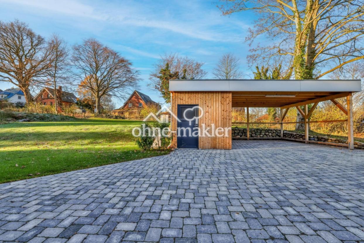 Carport mit Abstellraum