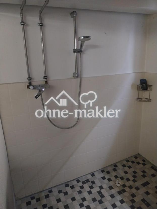 Dusche Lager/Keller