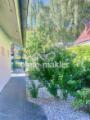 Blick Richtung Garten-Pforte