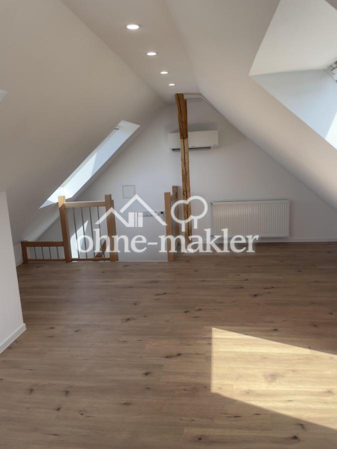 Wohnzimmer zur Treppe 
