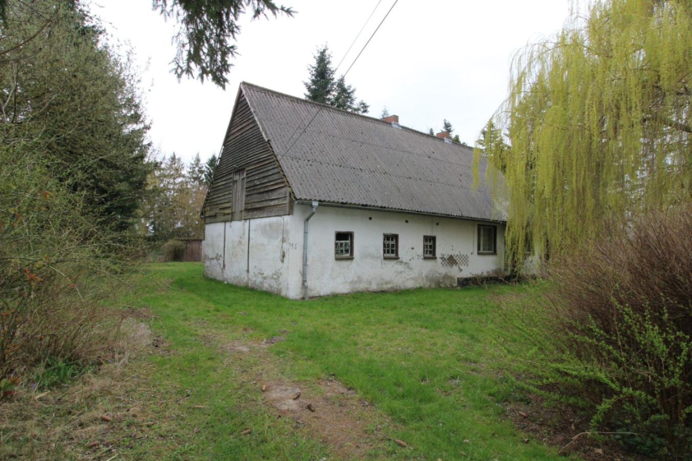 Seitenansicht Haus