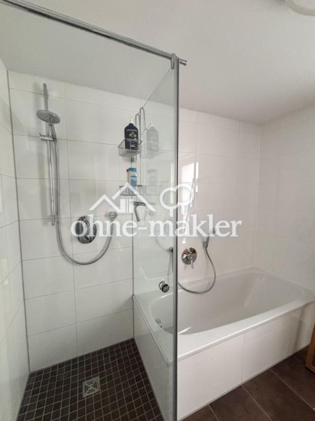 Badewanne & Dusche