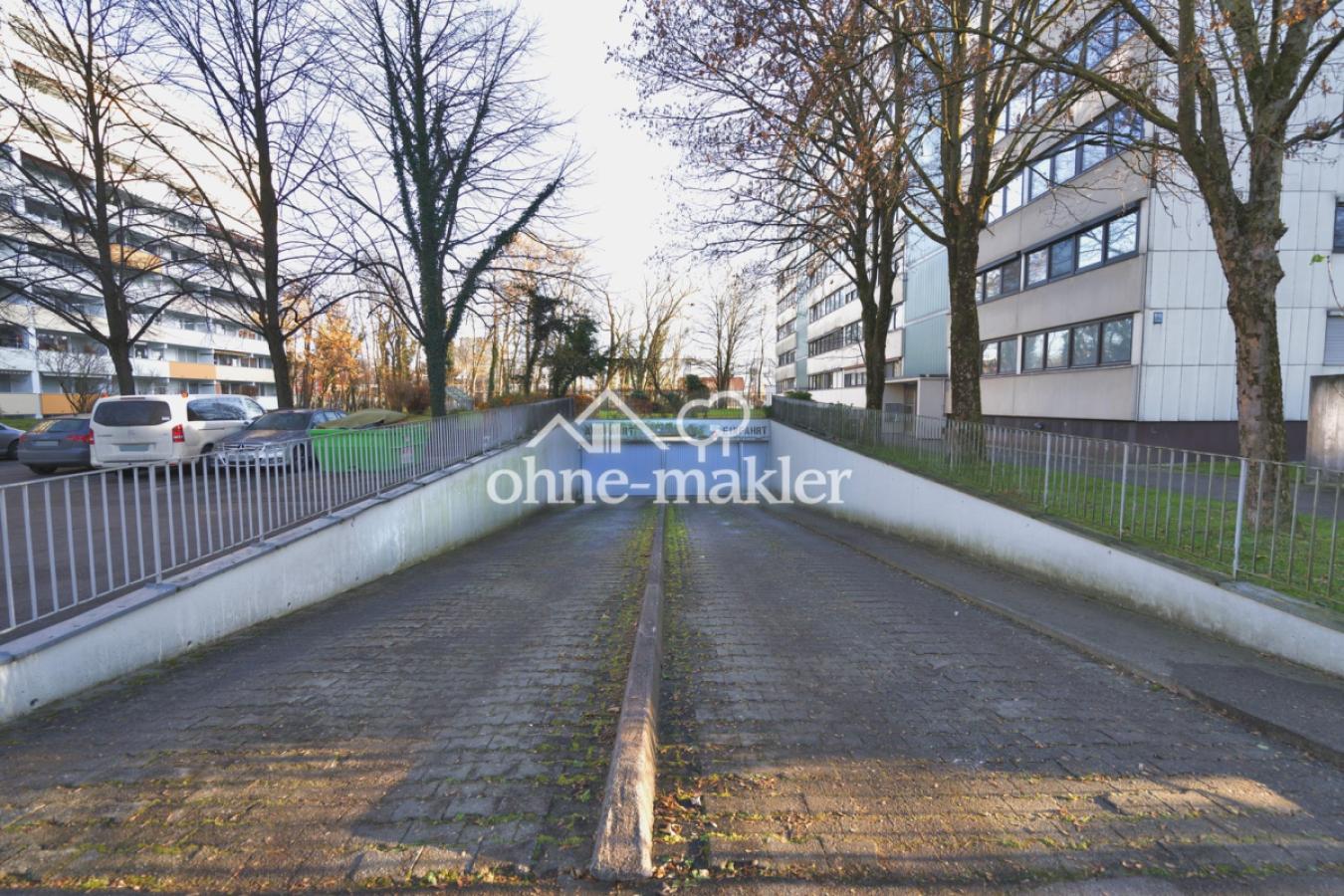 Einfahrt TG