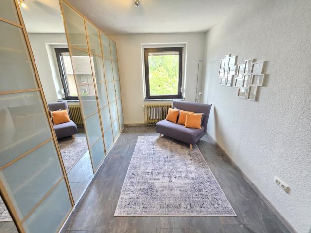Ankleide/Büro - OG
