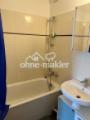 Badezimmer mit Badewanne