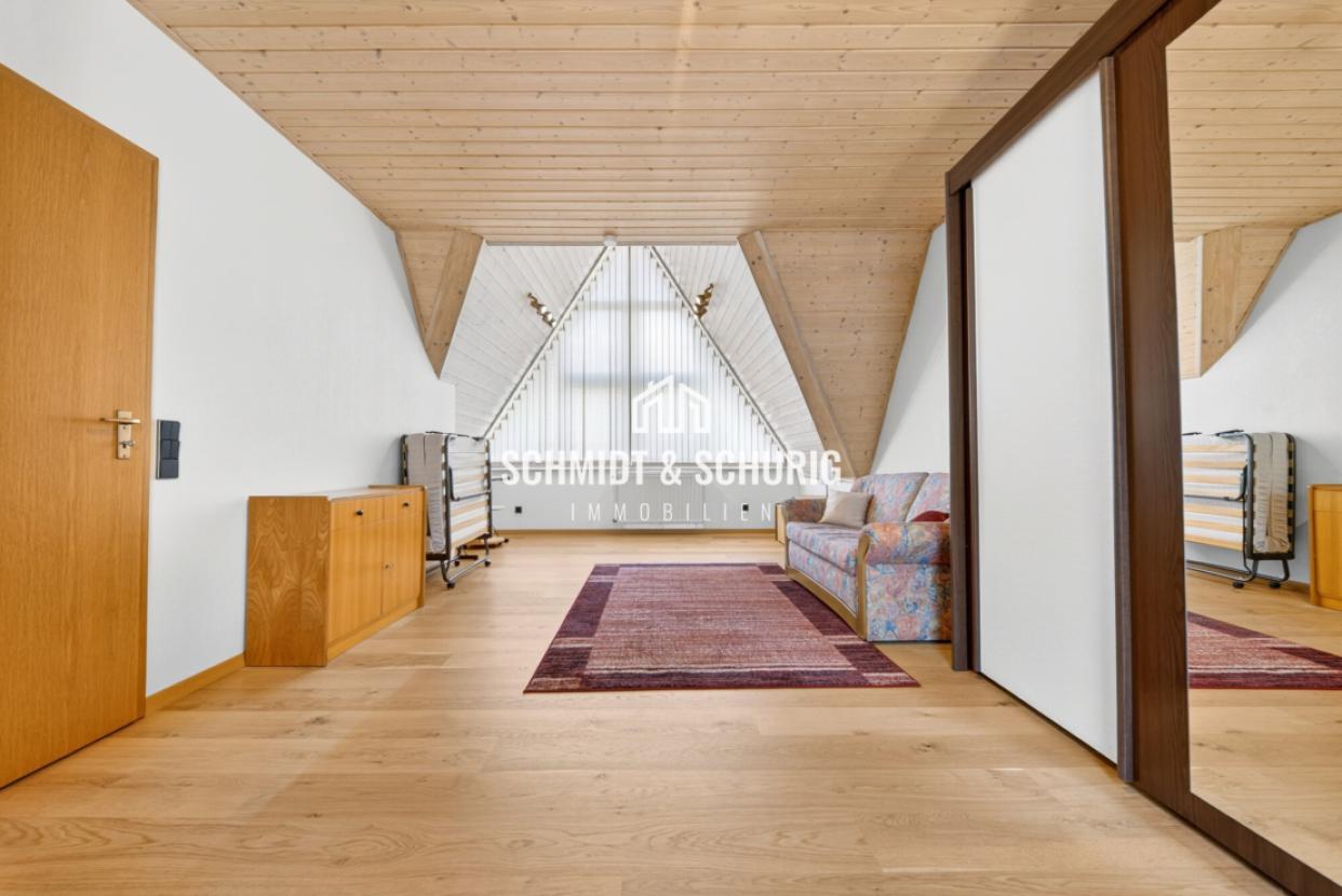 Kinderzimmer / Obergeschoss (links)