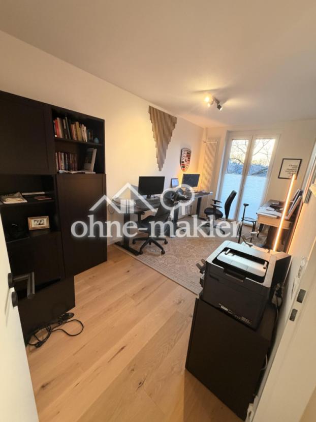 Büro 1.OG mit Balkon