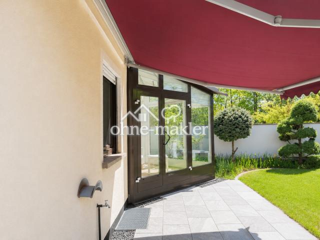 Terrasse mit Markise