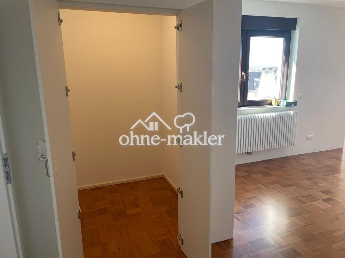begehbarer Kleiderschrank 