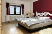 OG hinten Zimmer 1