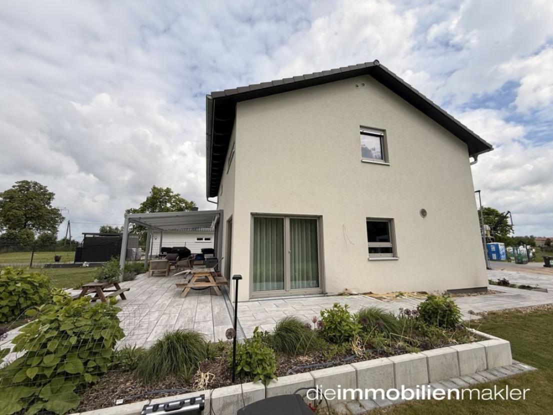 Seitenansicht Haus