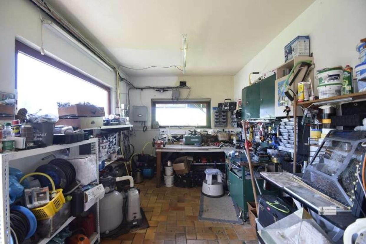46 Werkstatt hinten in der Garage