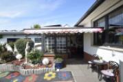 61 Markise vor dem Wintergarten