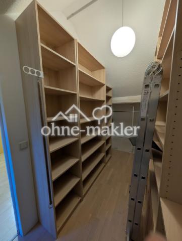 Kleiderschrank 2. OG