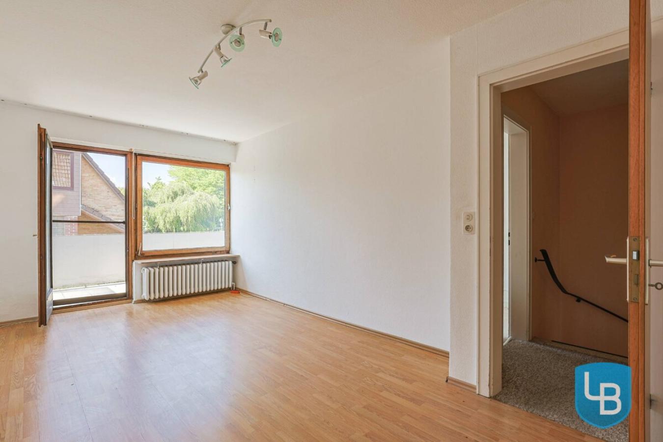 Zimmer mit Balkon