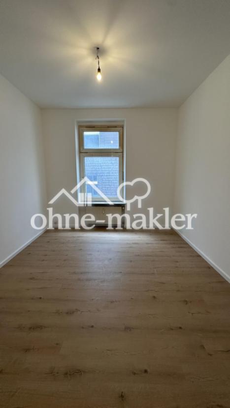 Zimmer 4 (Kind/Büro)