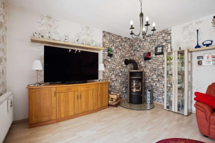 Wohnzimmer mit Kamin