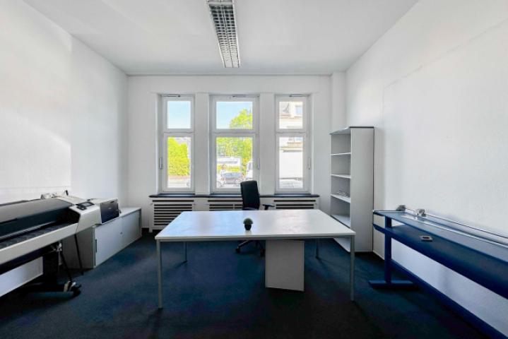 7. Büro