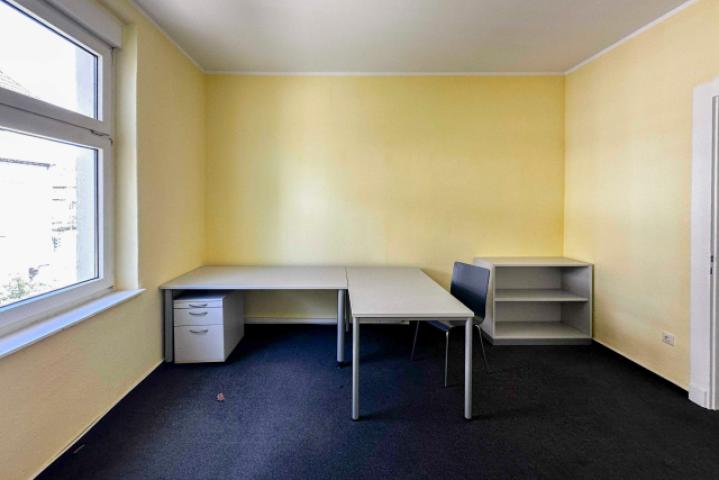 9. Büro