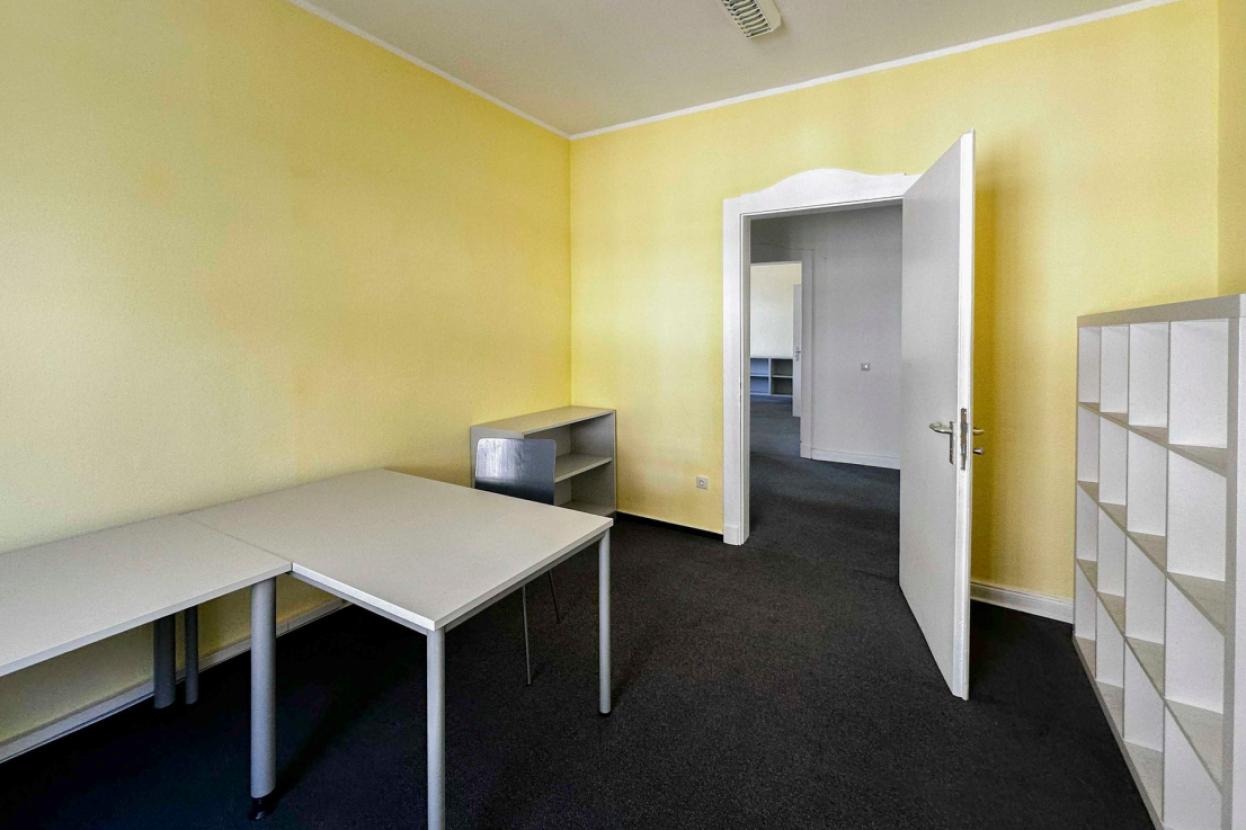 10. Büro
