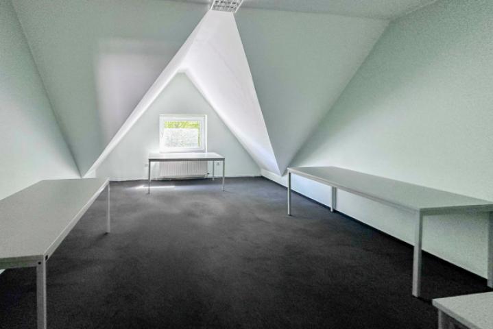 16. Büro