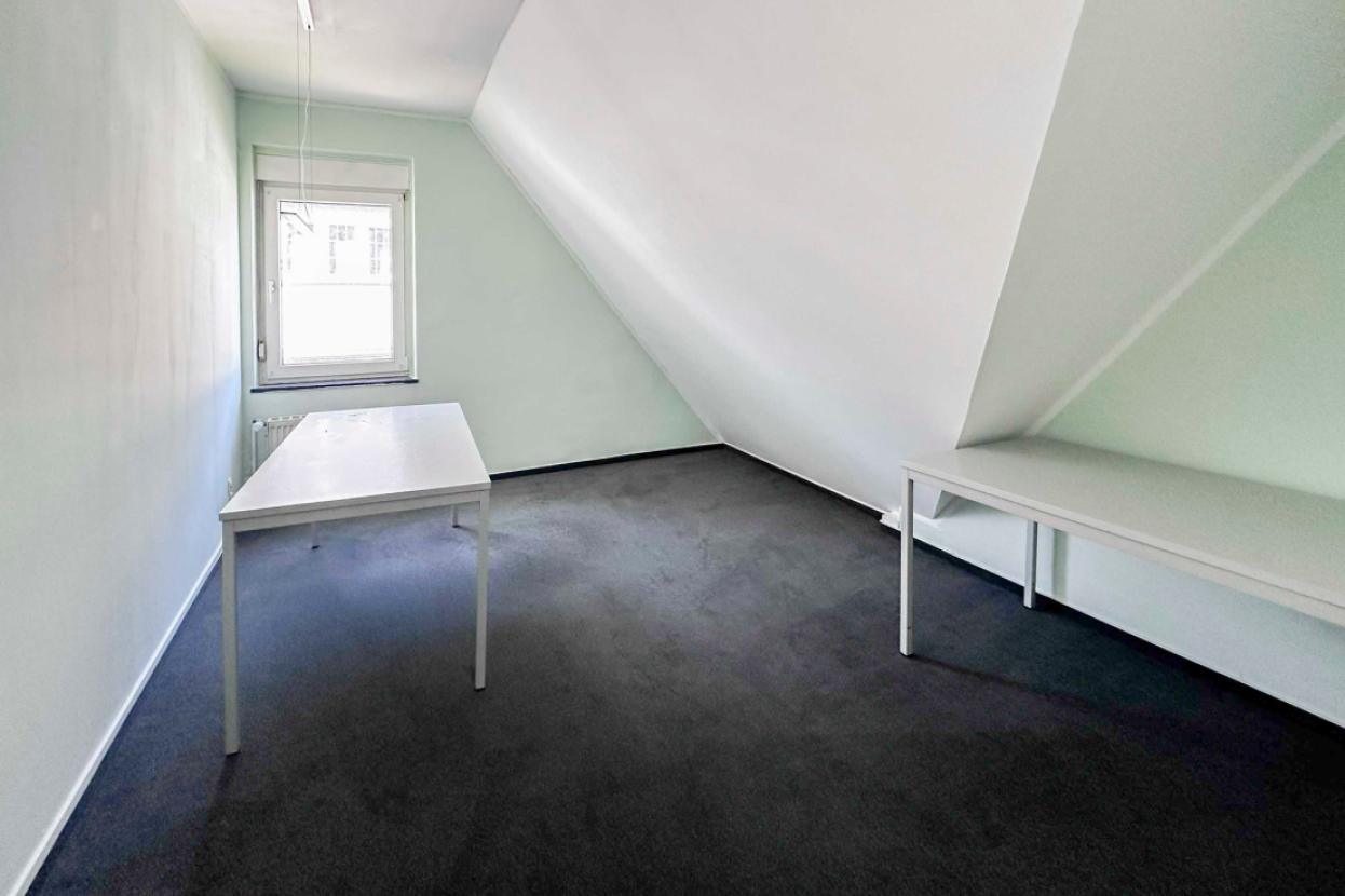 17. Büro
