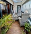Überdachte Dachterrasse