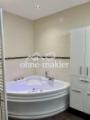 Whirlpool-Badewanne B.2