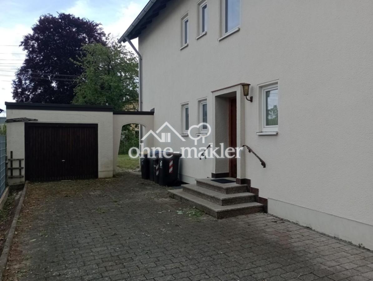 Eingangsbereich mit Garage