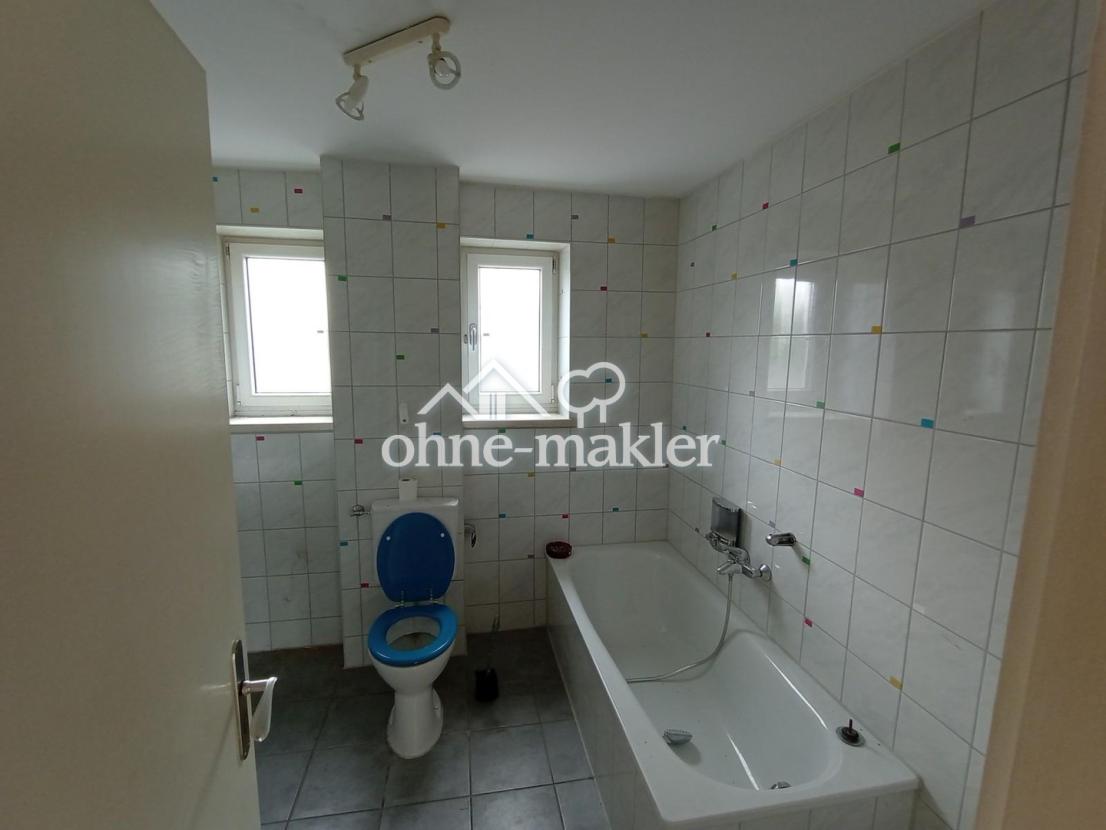 Wohnung EG Badezimmer