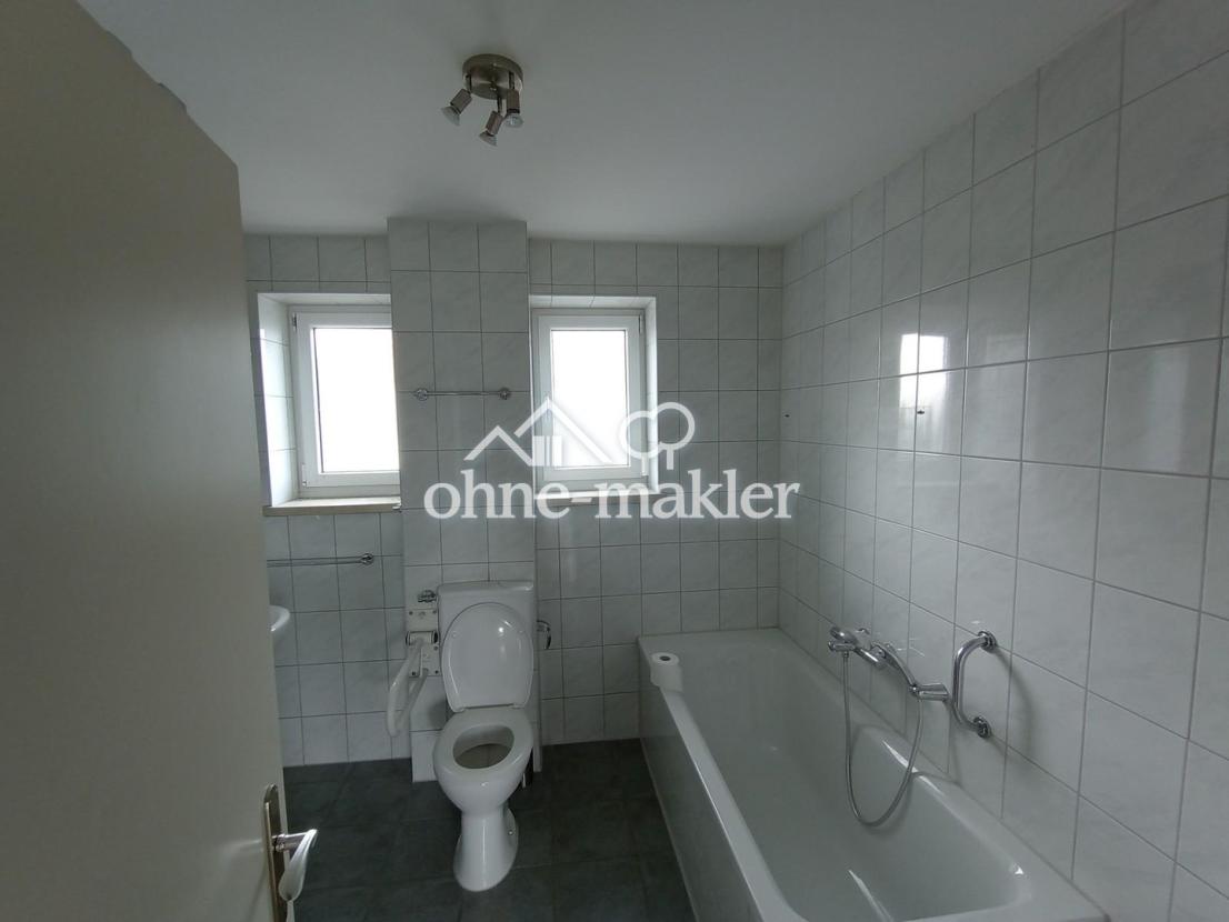 Wohnung OG Badezimmer